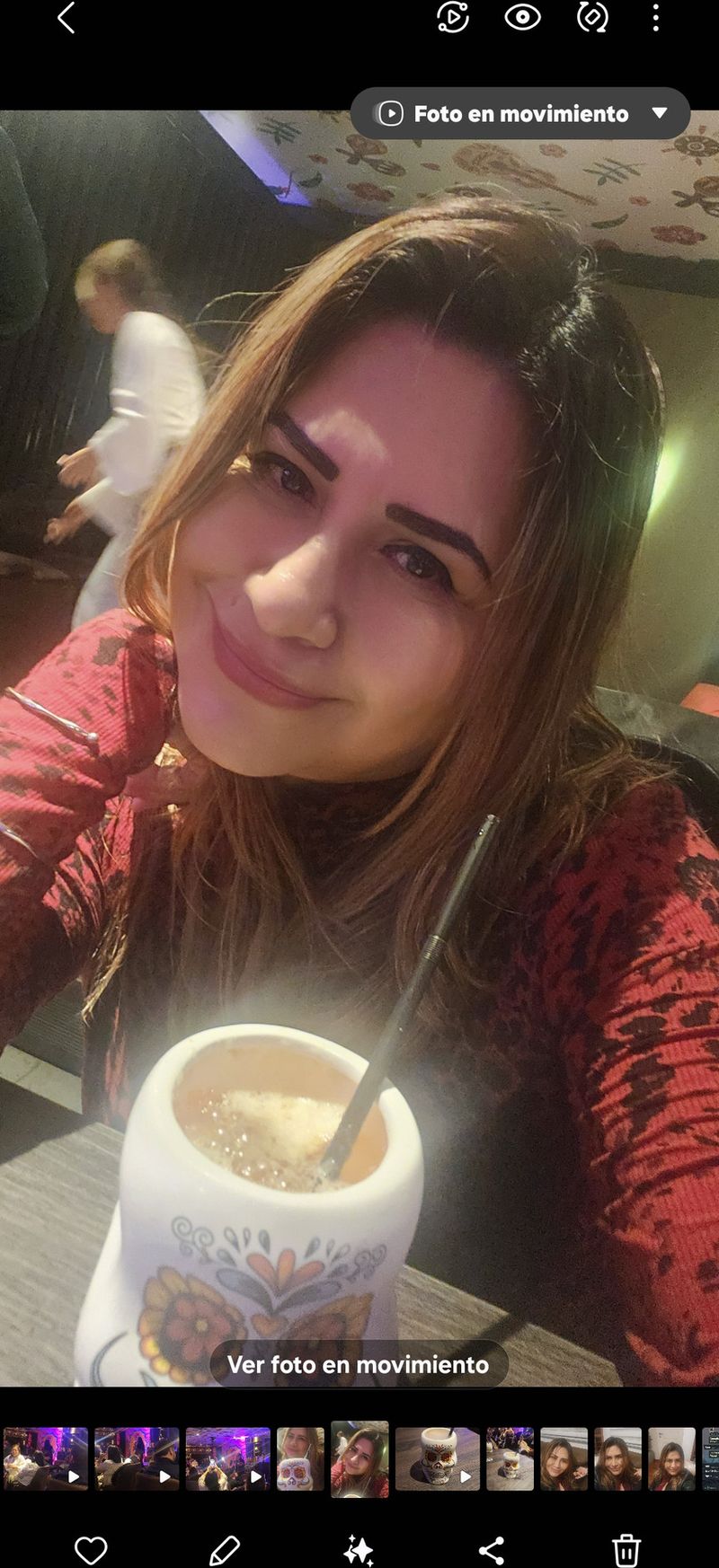 Mila, 49