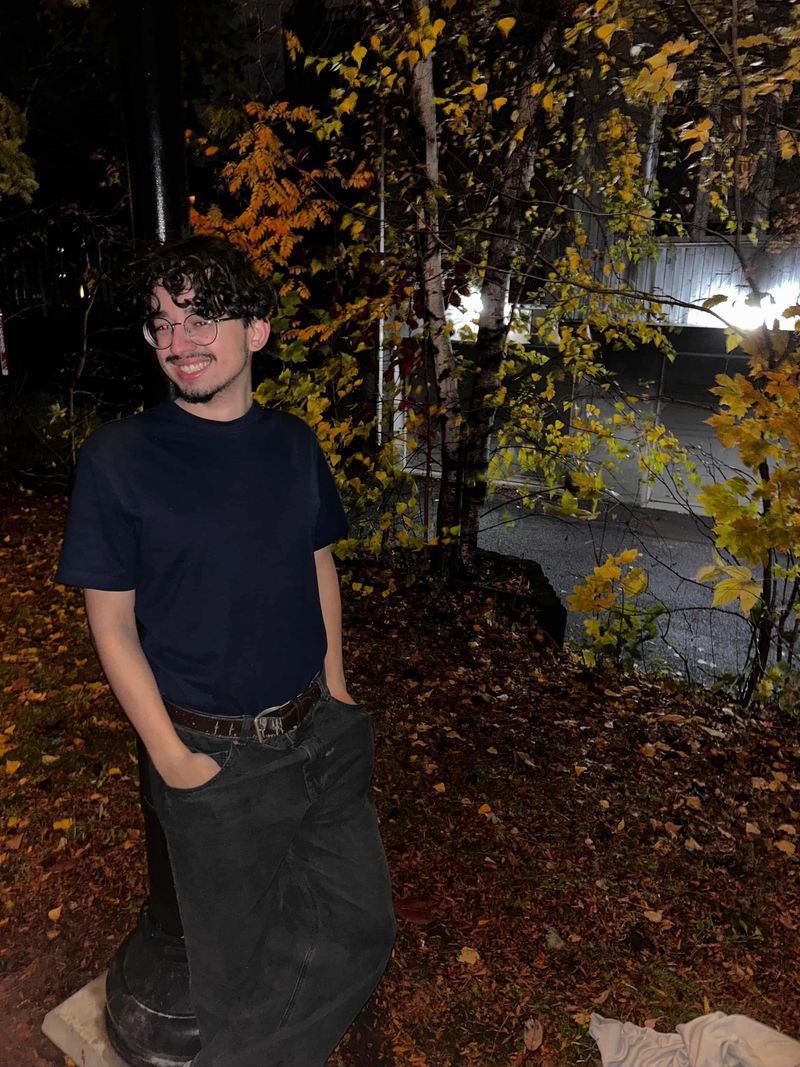 Justin D, 19