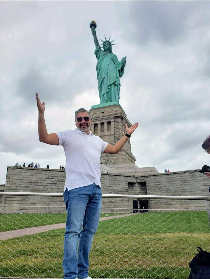 Mauricio, 50