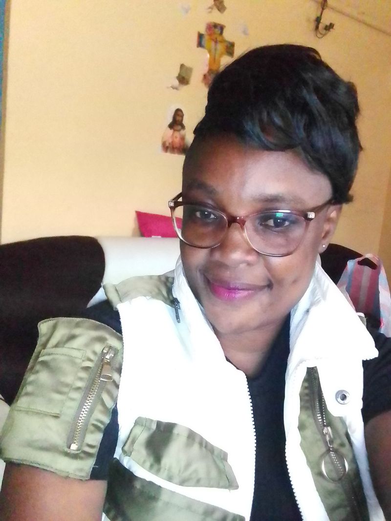 Laureen, 36