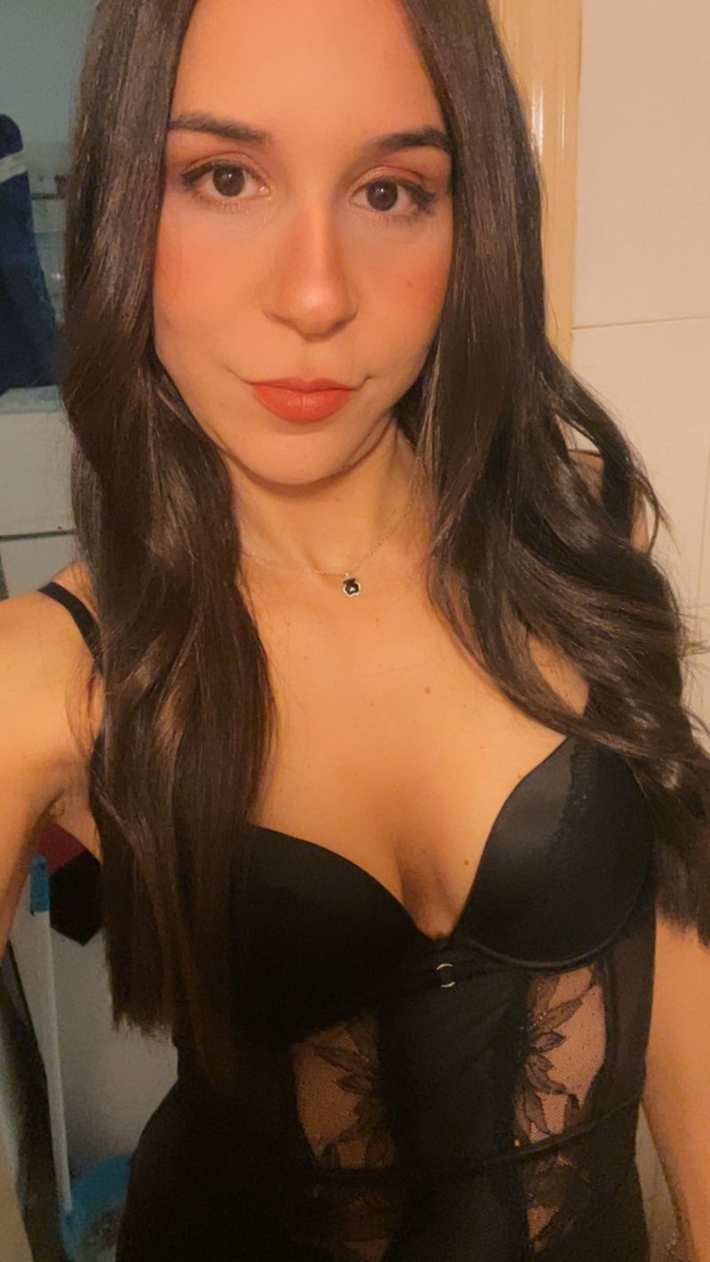 Sara, 33