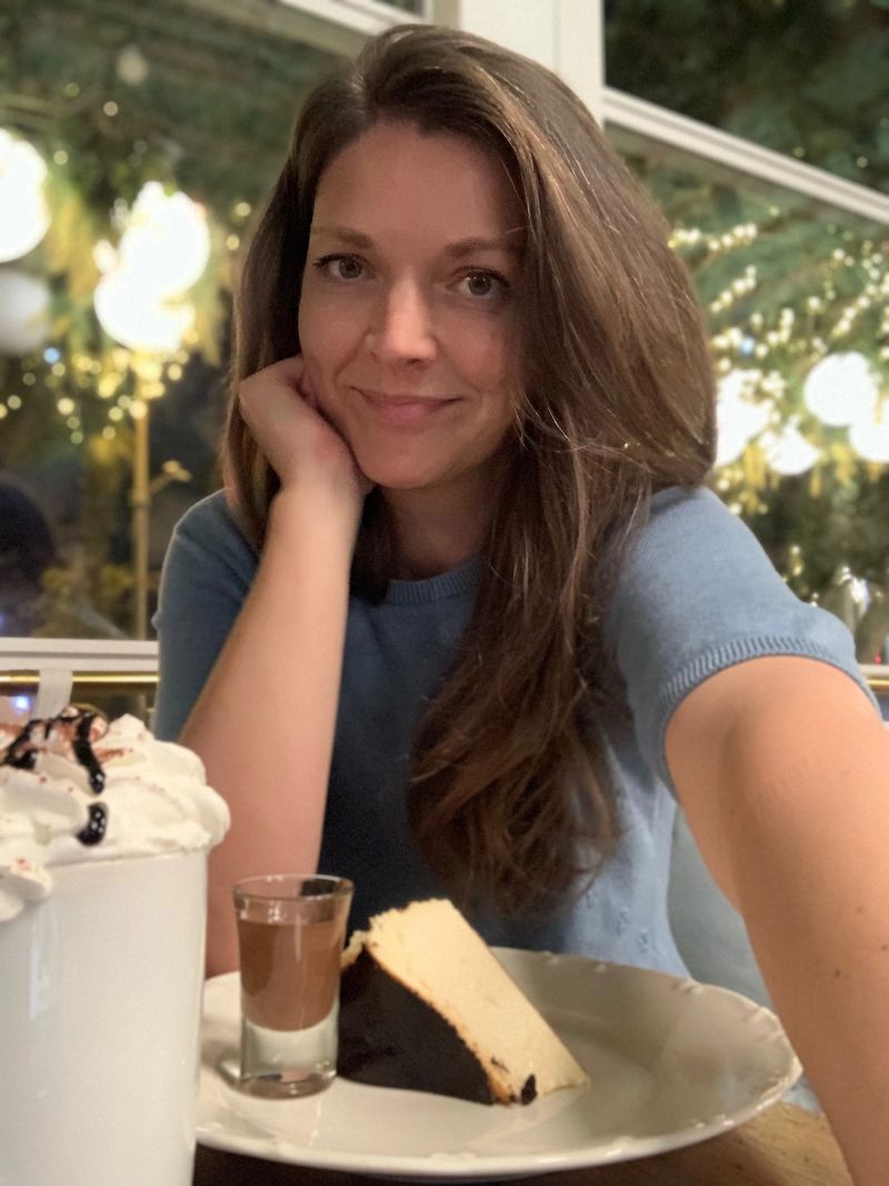 Анна, 49