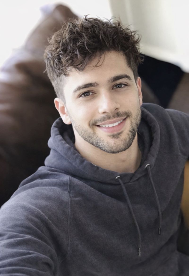 Sam, 26