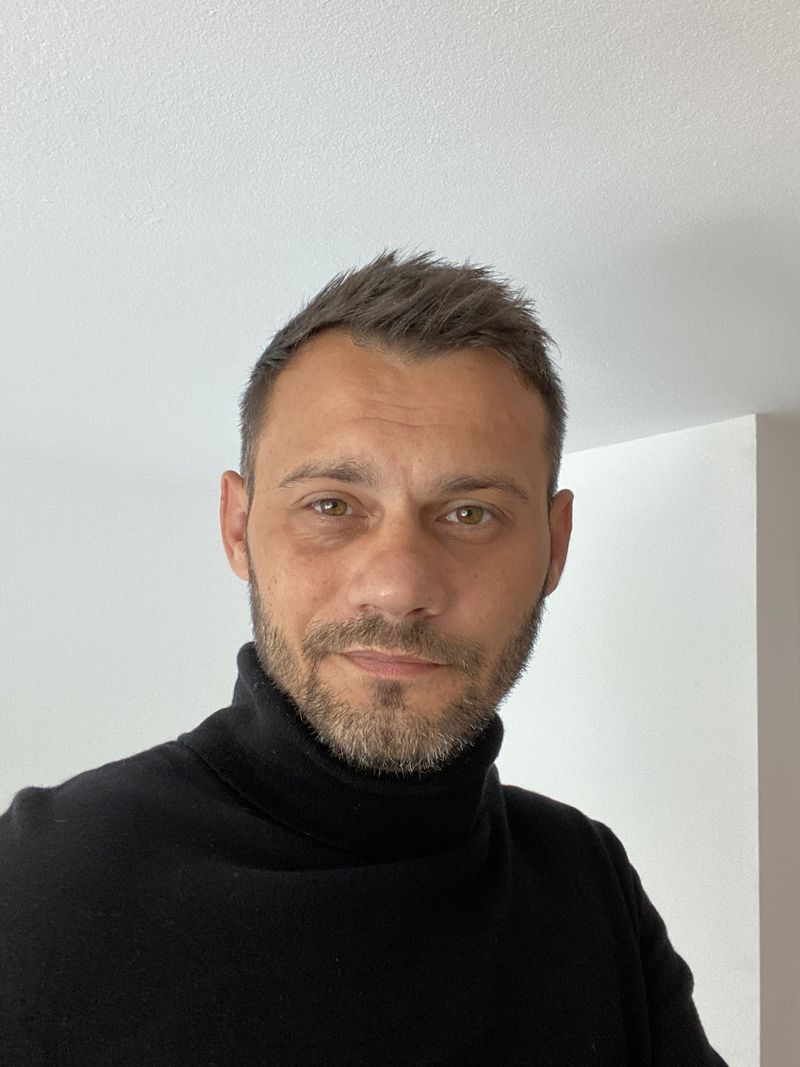 Oleksandr, 39