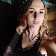 Александра, 21