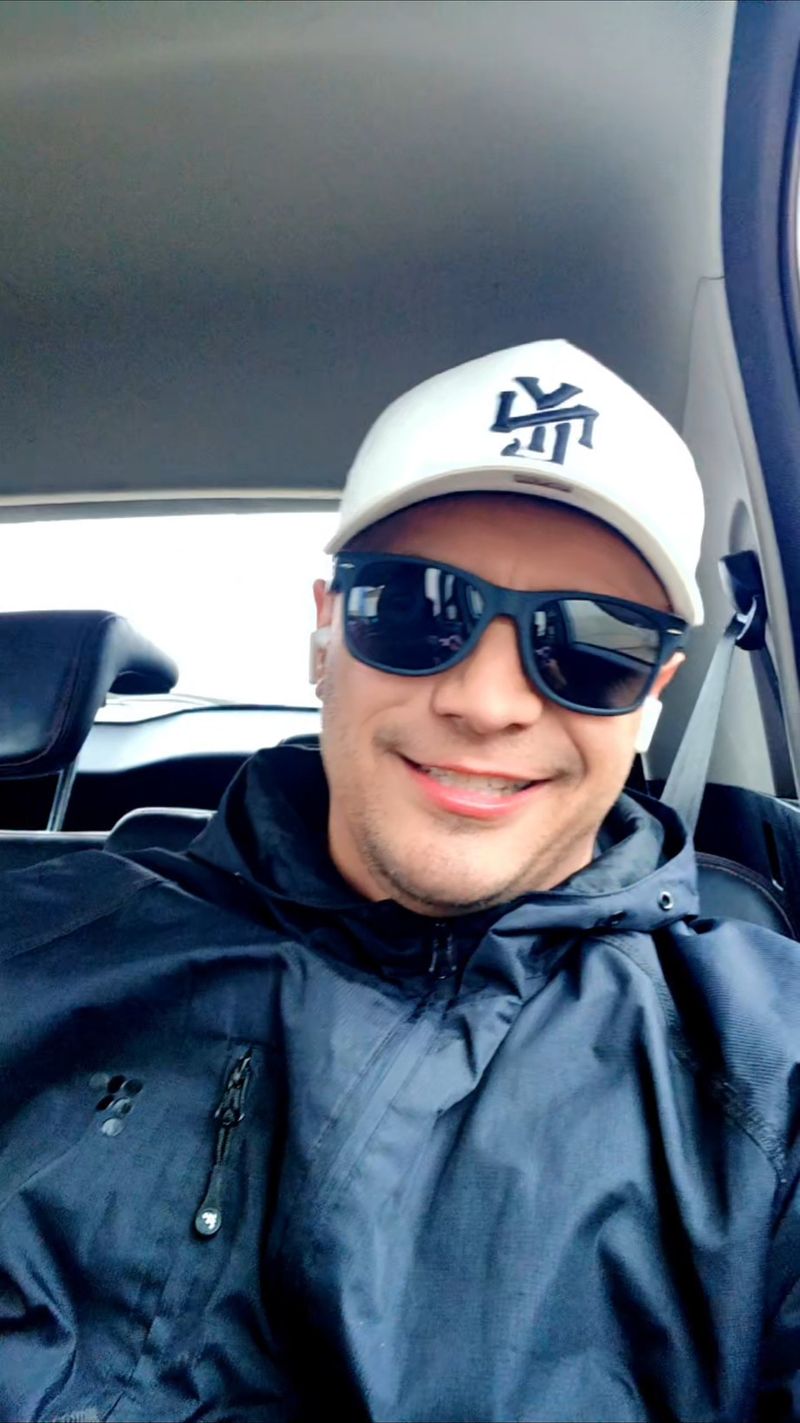 Jose, 39