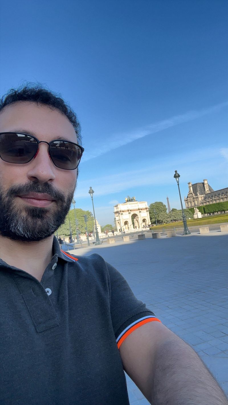 Adel, 34