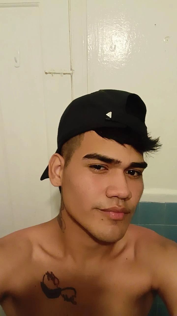 Carlos Fernando, 22