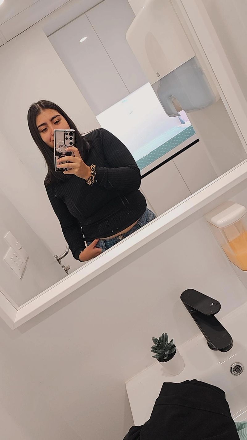 Solange, 29
