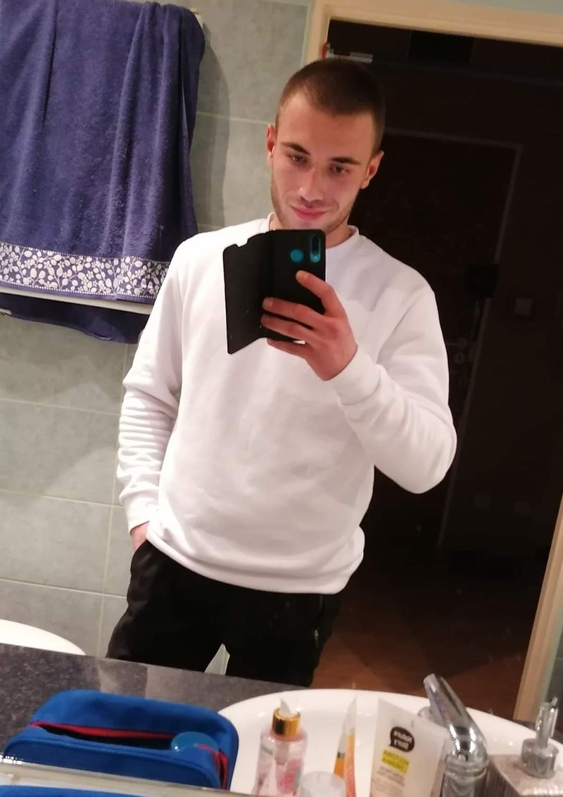 Dawid, 28