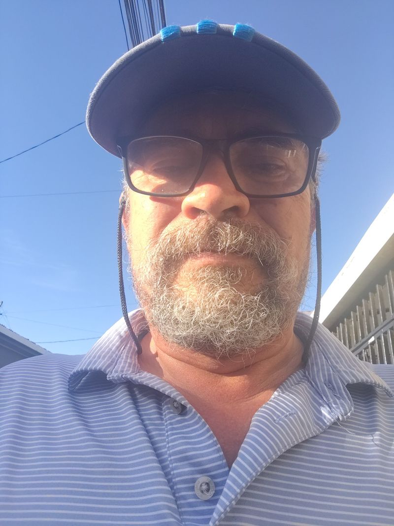 Hugo, 60