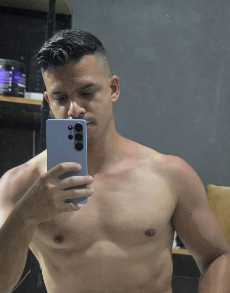 John, 29
