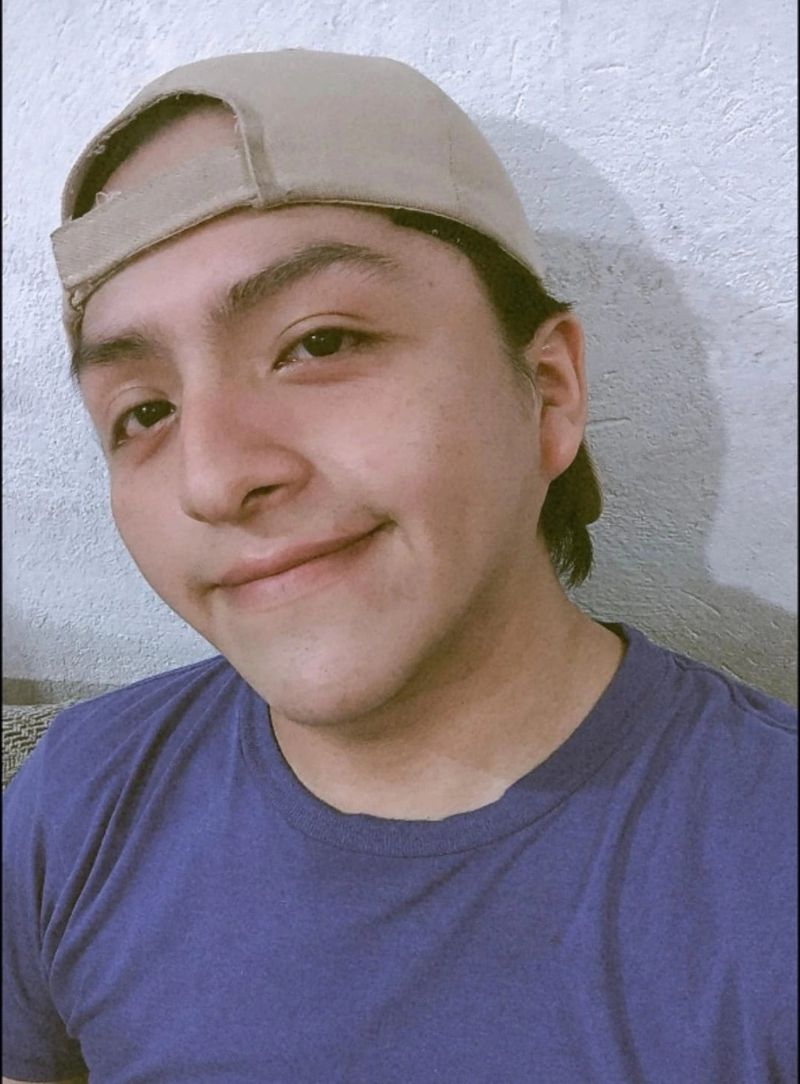 Antonio, 24