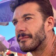 Julio, 42