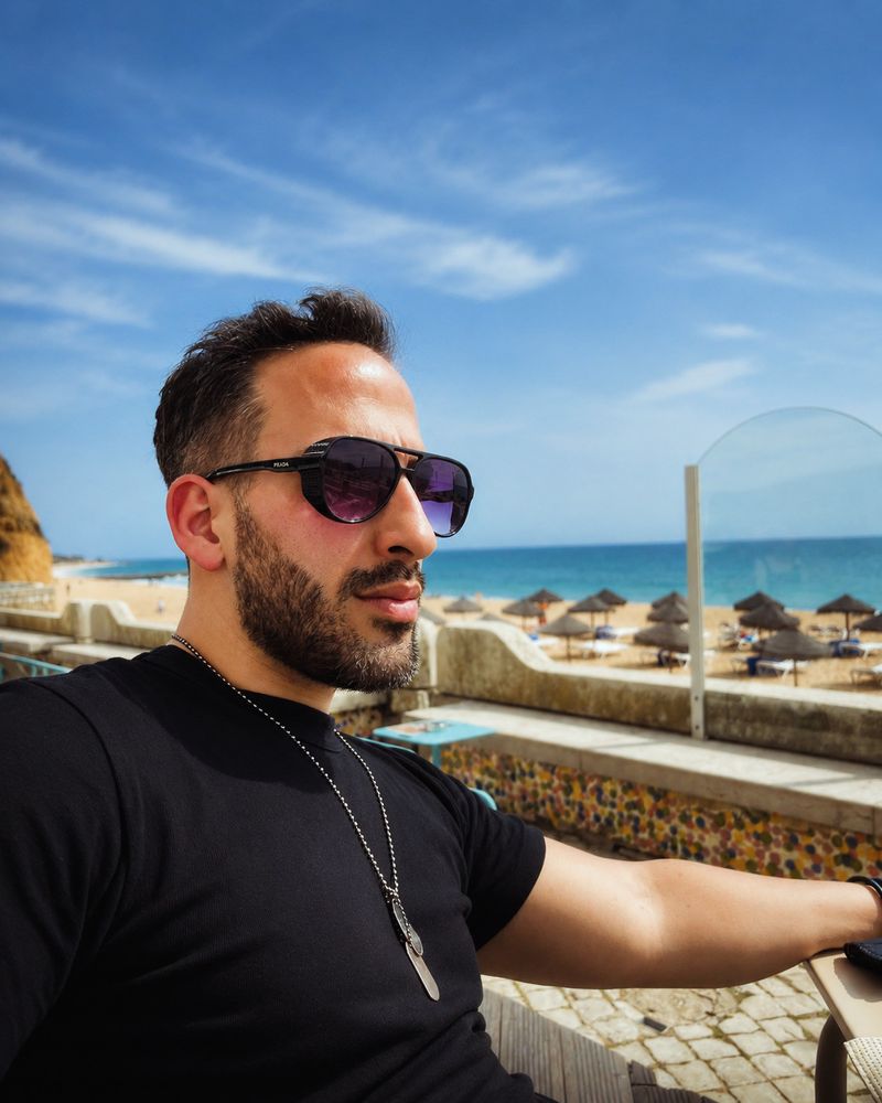 Christos, 35
