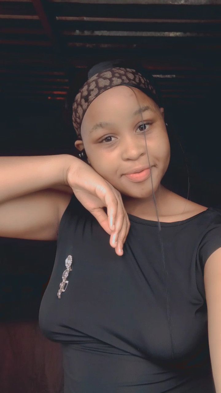 Luyanda, 19