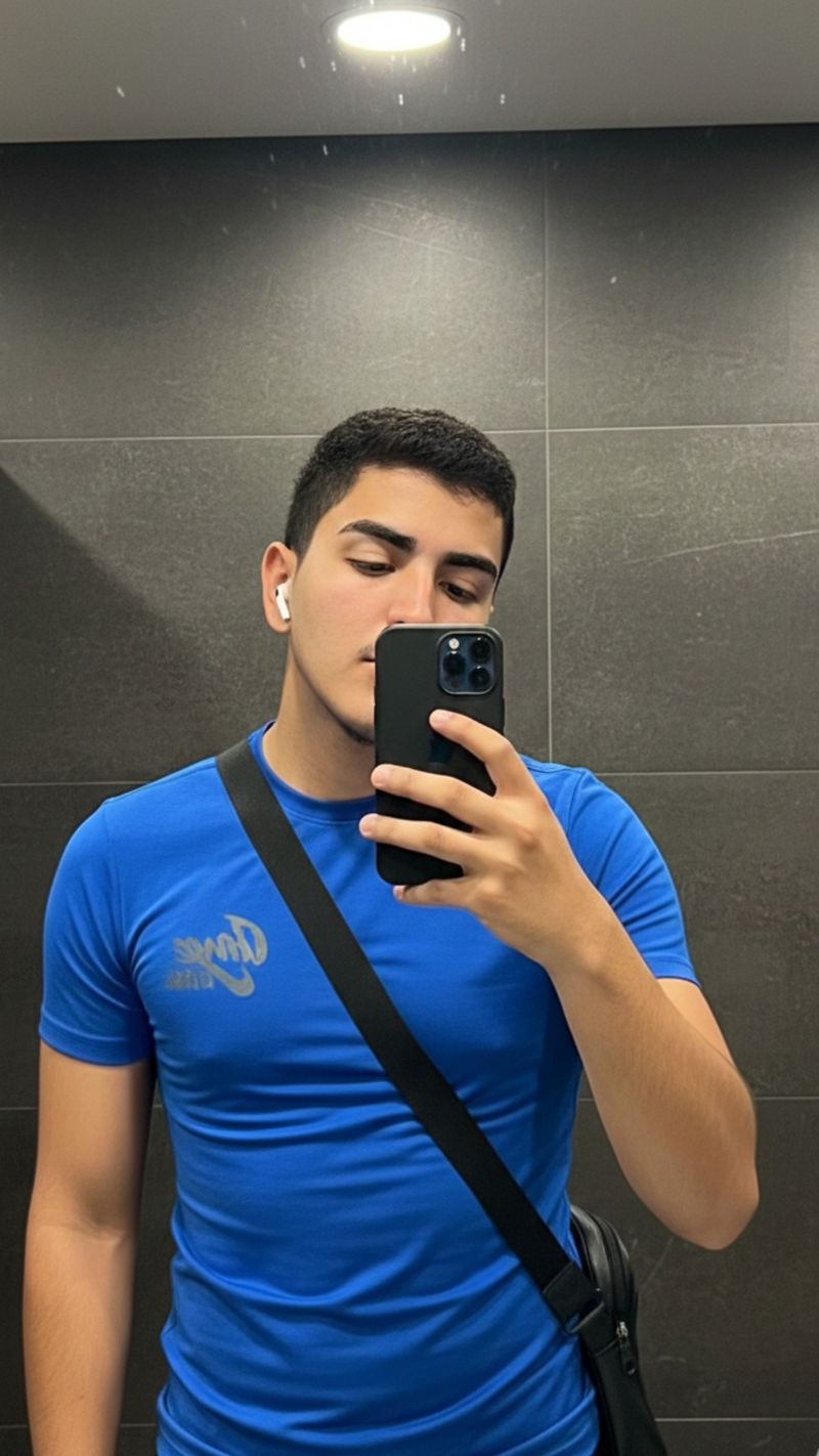 José, 22