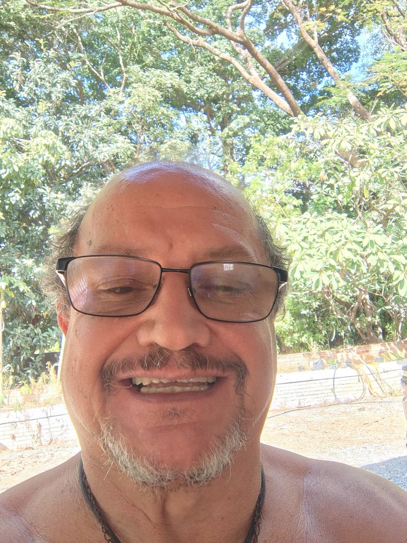 Francisco, 63