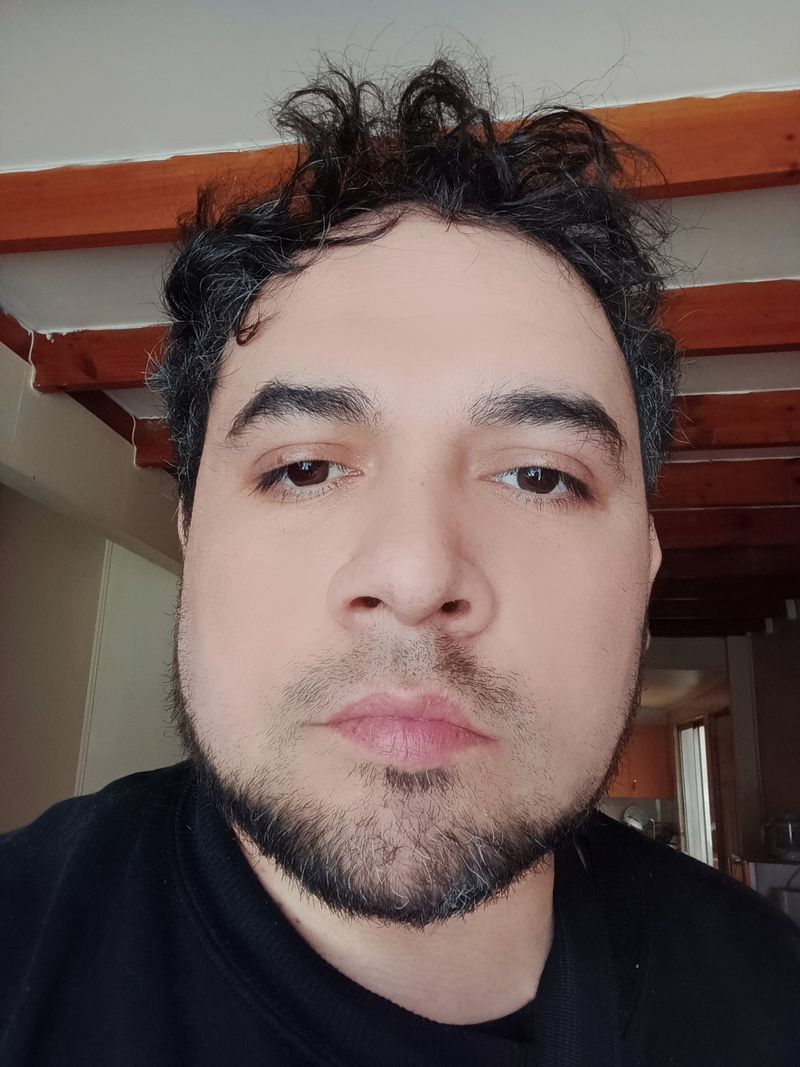 Sebastián, 34