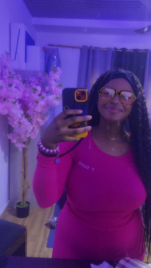Lena, 20