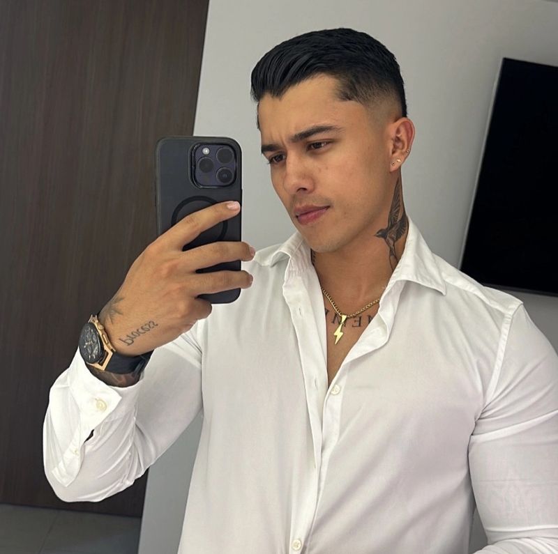 Jimmy, 29