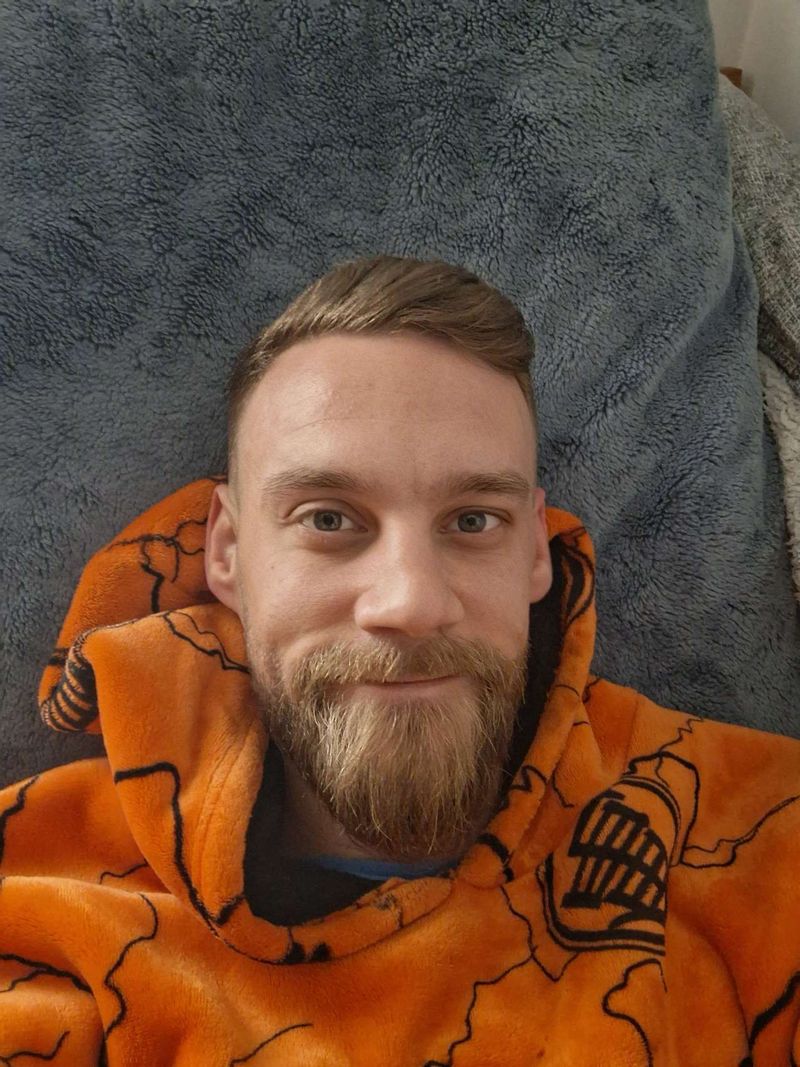Benjamin, 31