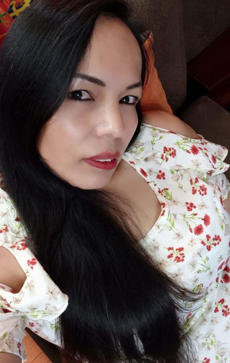 Danyella, 36