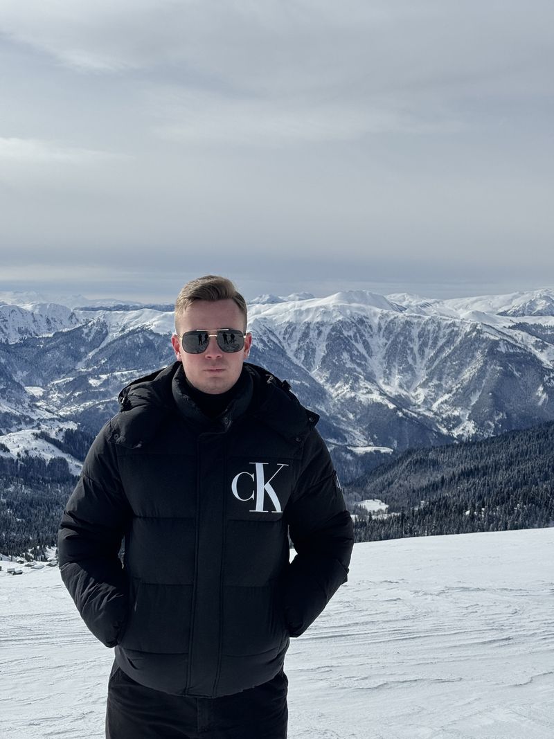 Юрий, 22