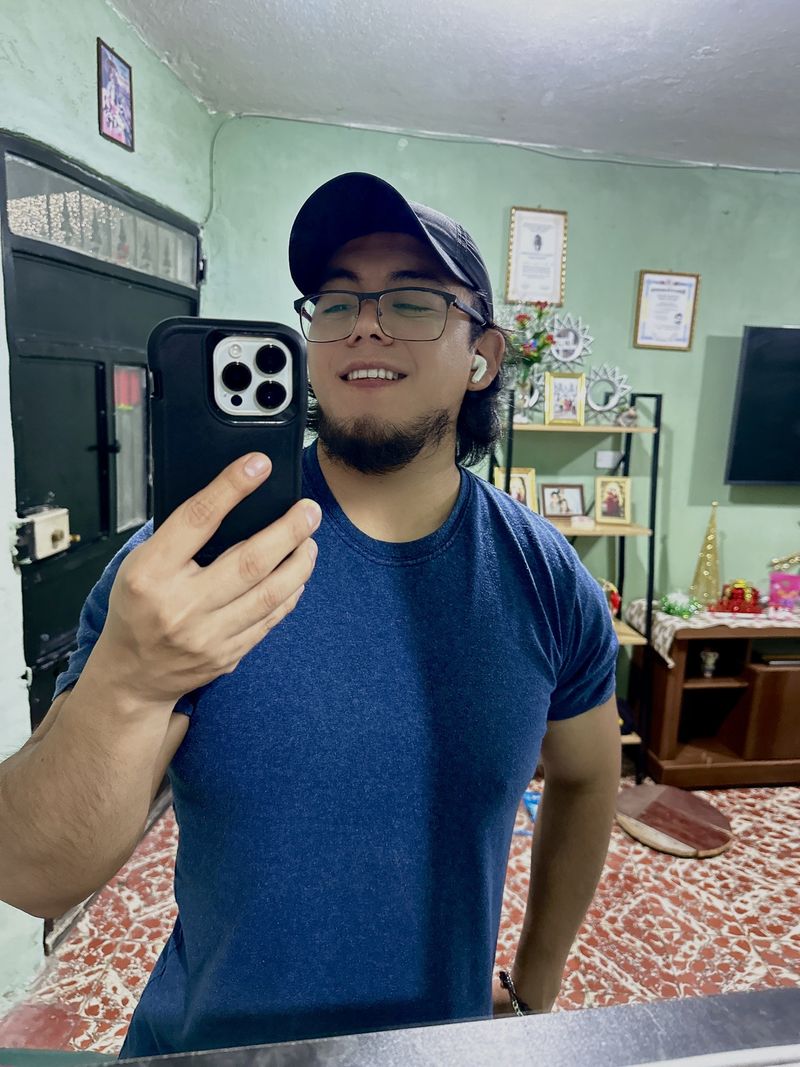 David, 30