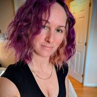 Stéphanie, 37