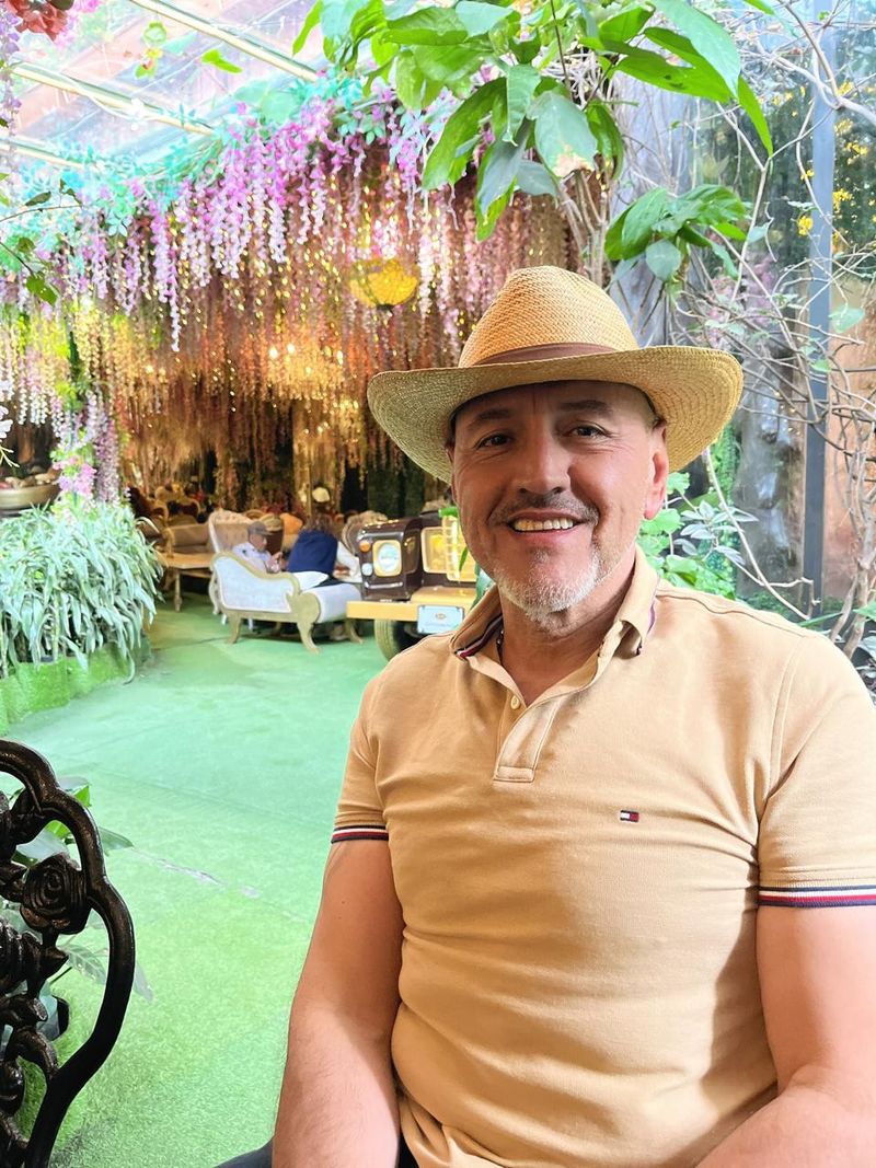 Julio, 58