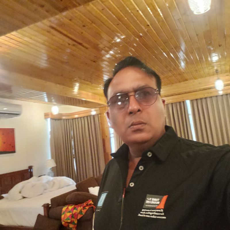 Amit, 45