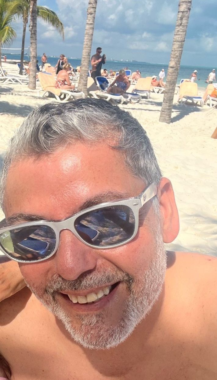 Sebastian, 47