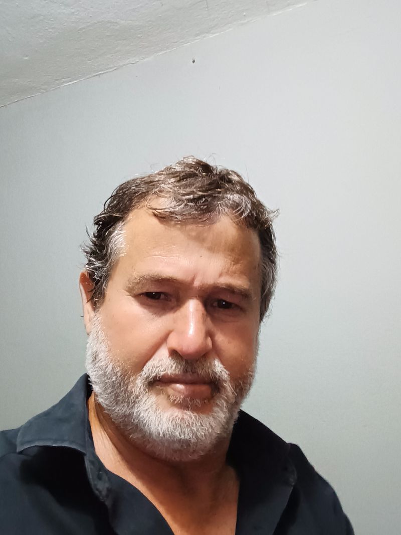 Valdir, 60