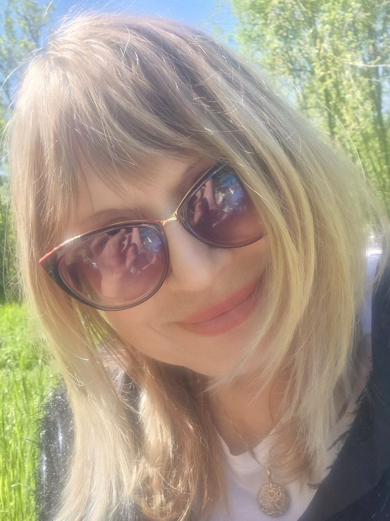 Ірина, 60