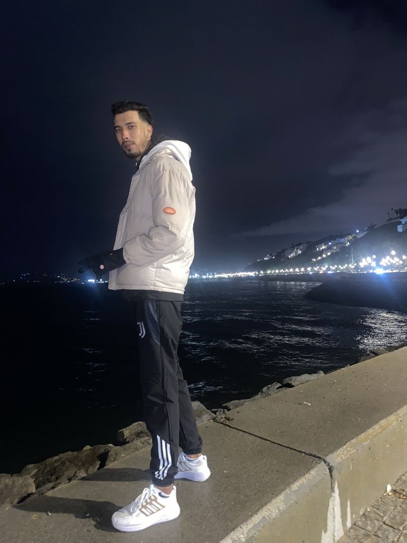 Anas, 23