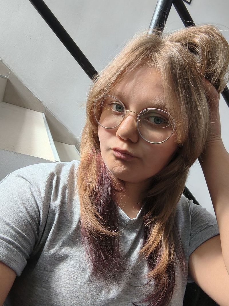 Софи, 18
