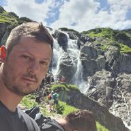 Pawel, 42