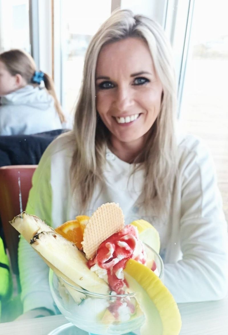 Ewelina, 48