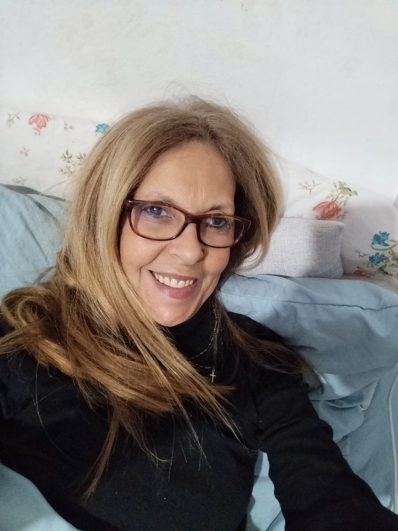 Valentina, 57