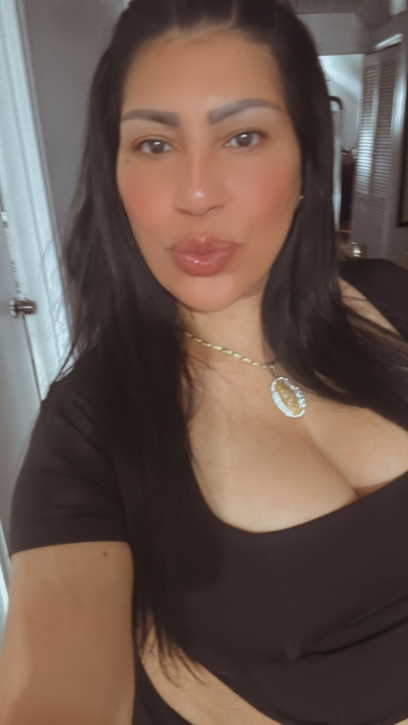 Yani, 38