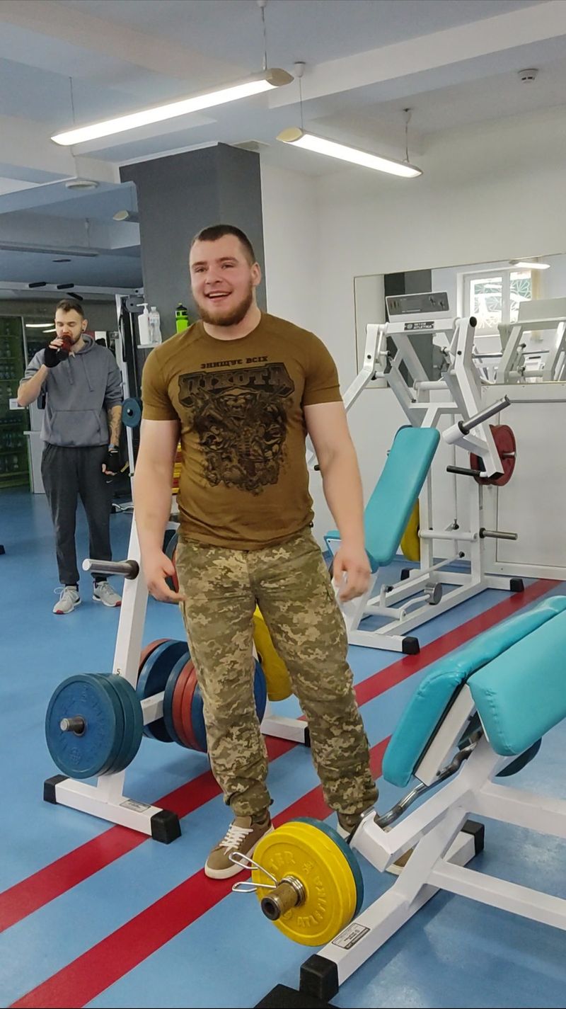 Владислав, 27