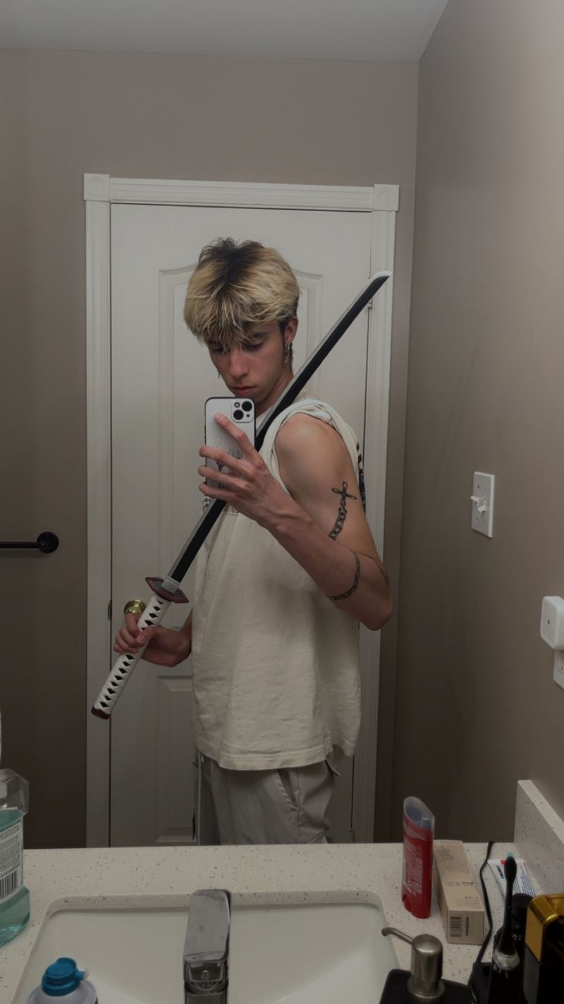 Alex, 18