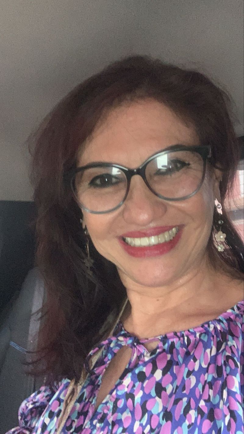 Adriana, 60