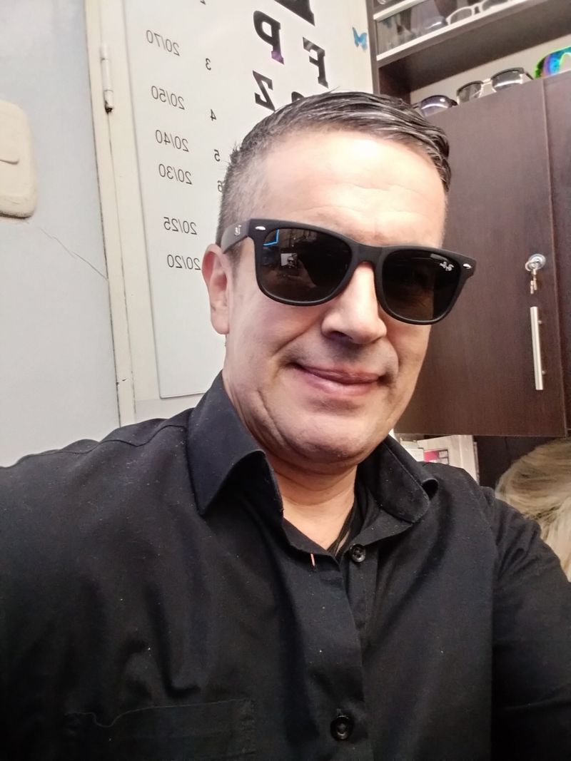 Sebastian Calderón, 51