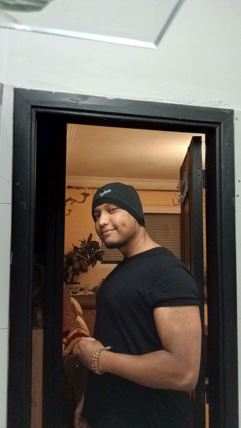 Hamza, 40
