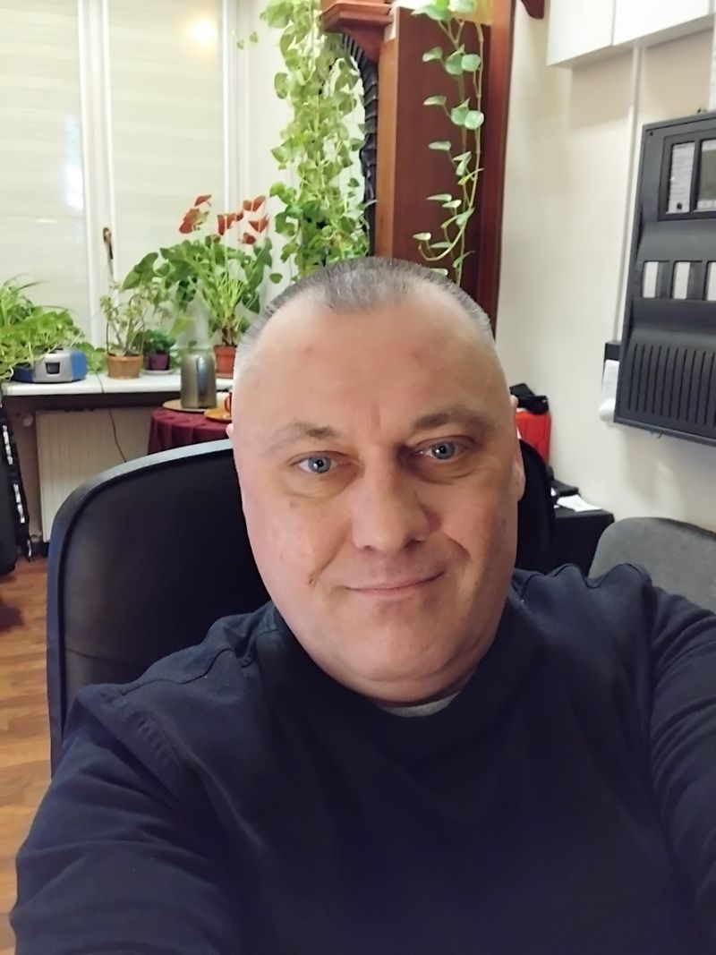Eugeniusz, 51