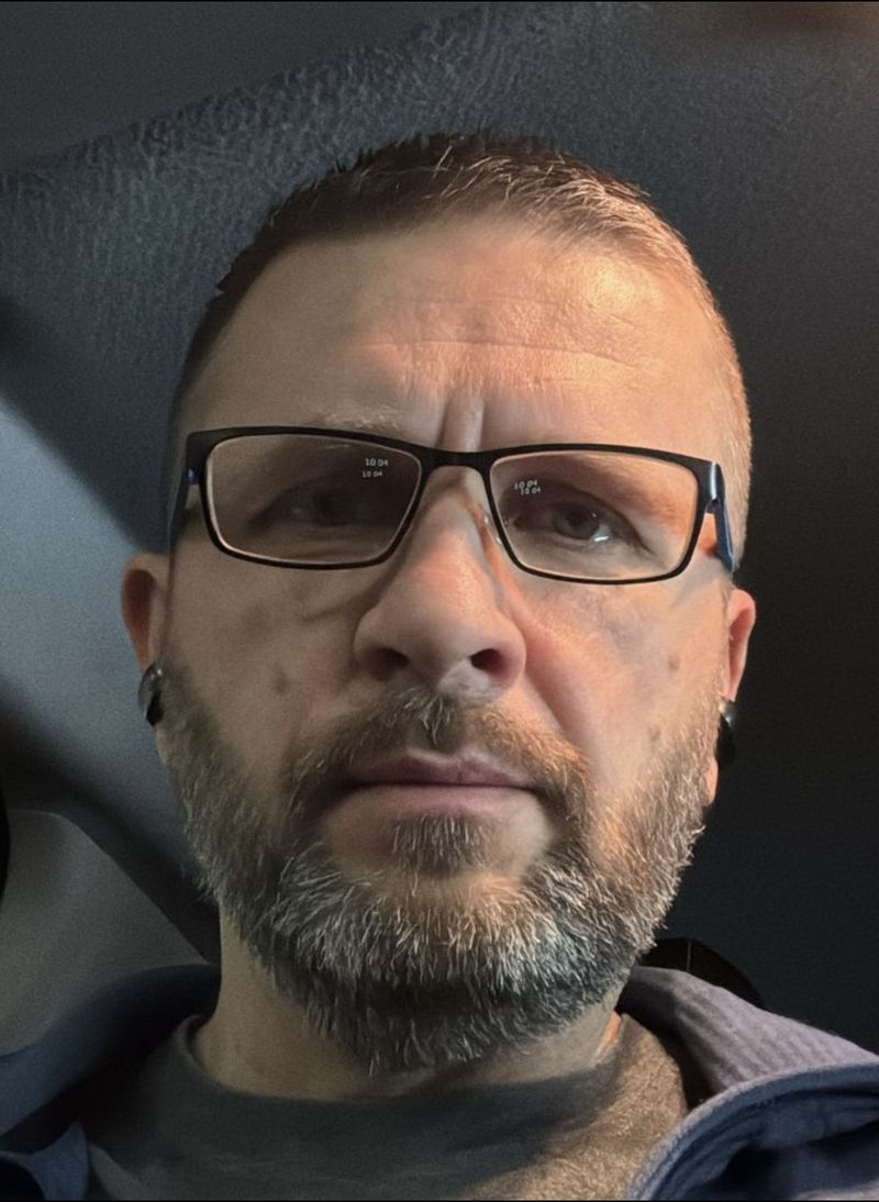 Sławek, 48