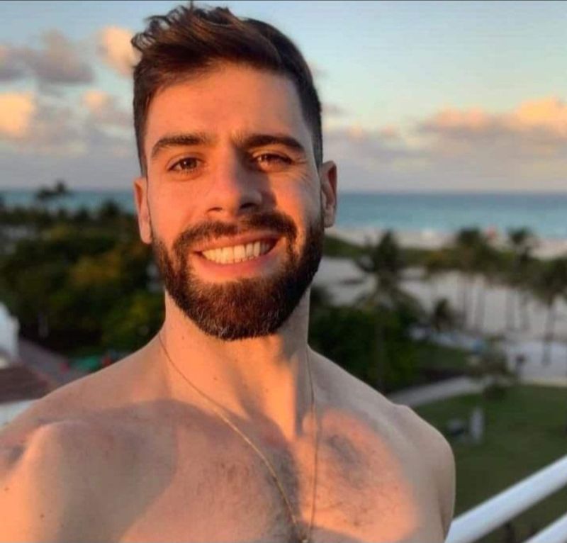 André, 29