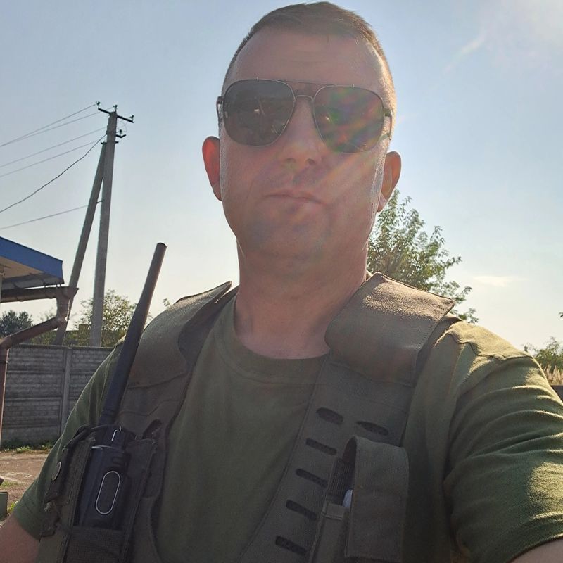Viktor, 48